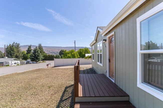 Photo - 3 Bedroom, 2 Bathroom Home