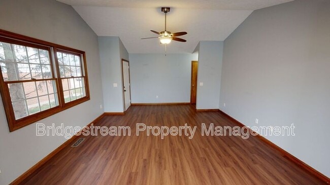 1632 Tamworth Cir
