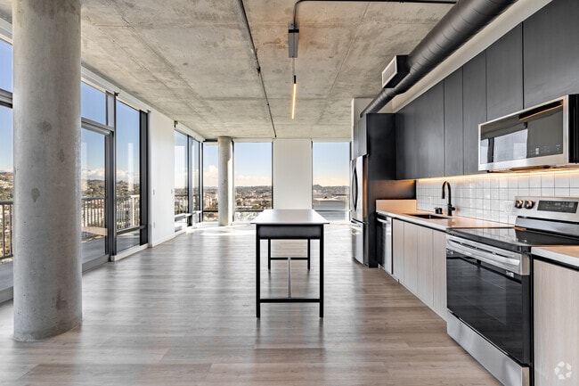 2BR, 2BA - 1,200SF - Kitchen