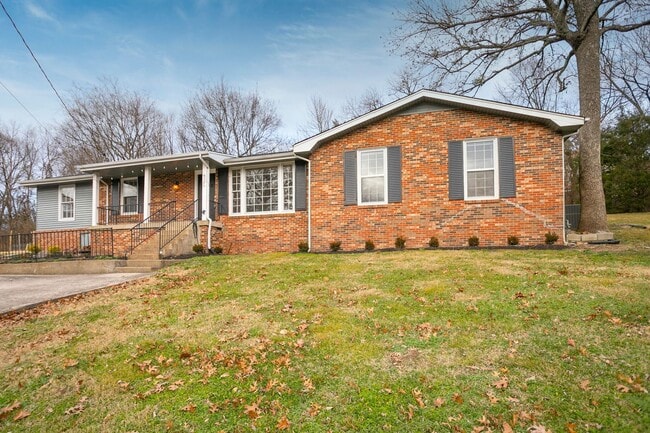 Photo - 610 Ashley Ct