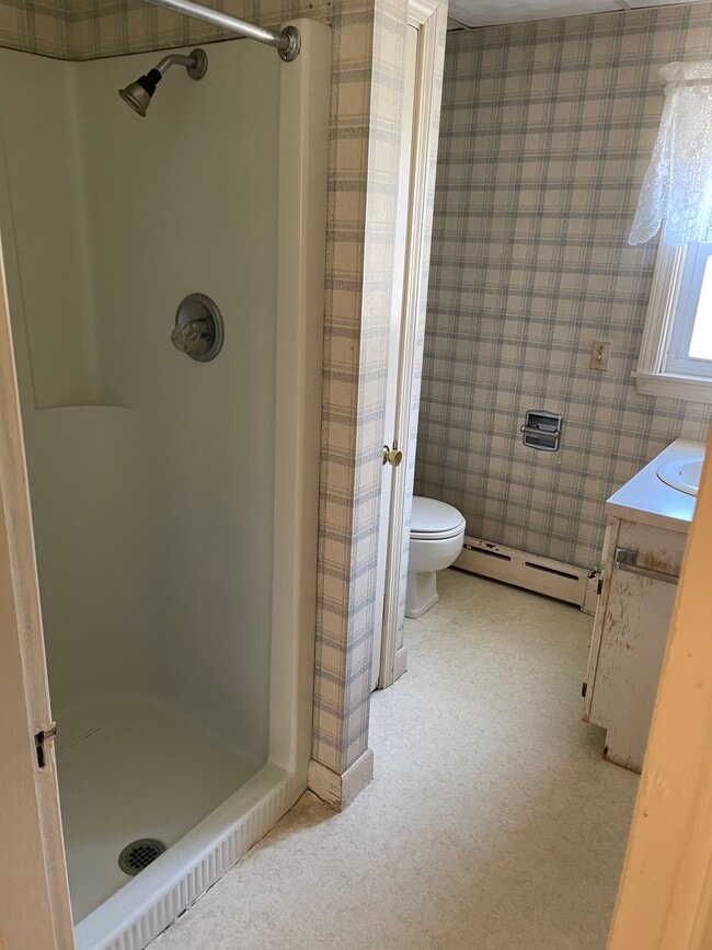 Baño - 11 Summer St Unidad A