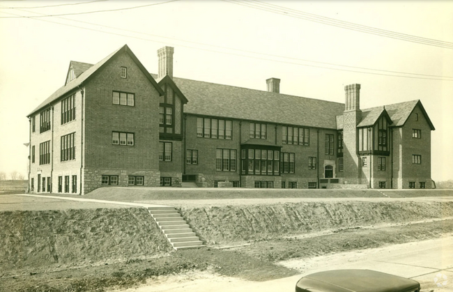 Building Photo - Hawthorne Apartments