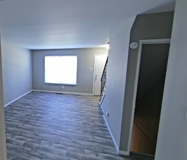 Photo - Chez Paree Apartments and Townhomes