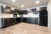 1BR, 1BA - 667SF