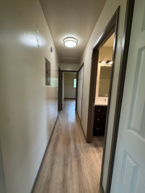 Hallway leading to bathroom and bedrooms - 15-1917 28th Ave