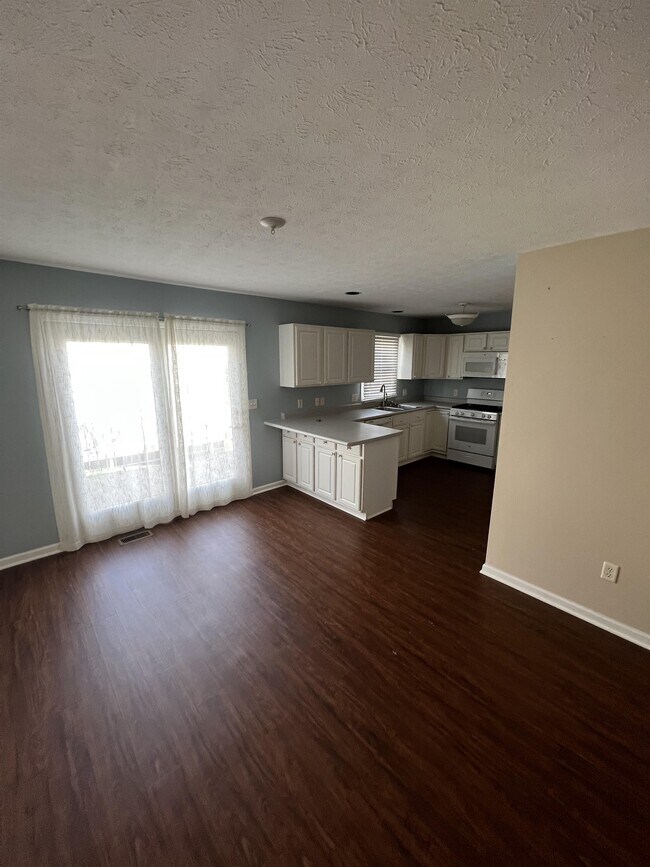 Photo - 152 Meadow Ridge Dr