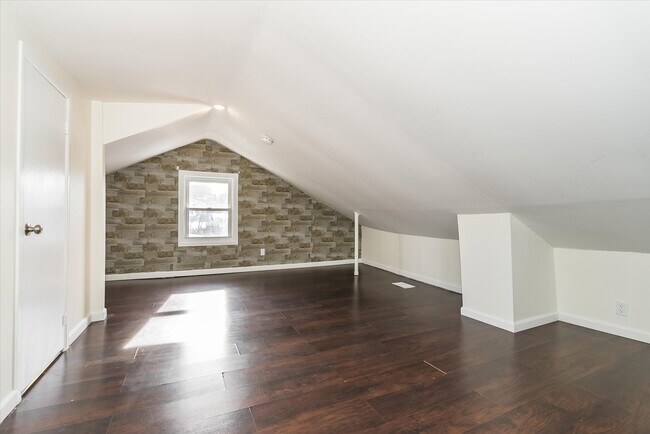 Photo - 14 Walnut St Unidad 2