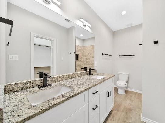 Photo - 7414 Mount St