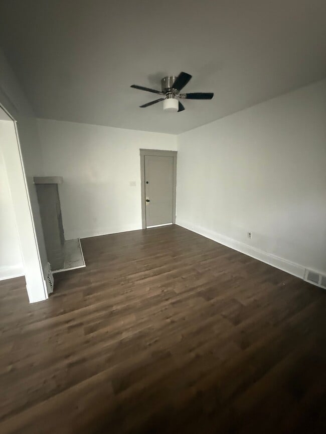 Photo - 13402 Caine Ave Unit Upstairs