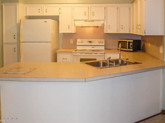 Photo - 13009 Bent Pine Ct E