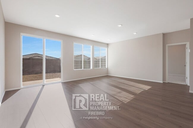 Photo - 17945 W Sand Hls Dr