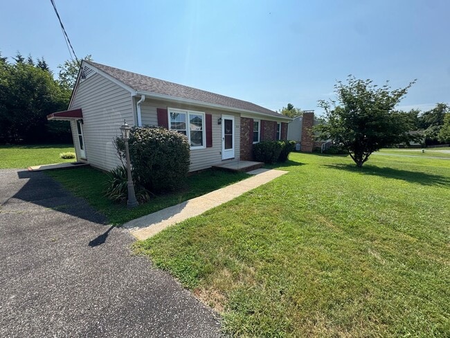 Photo - 312 Foreston Dr