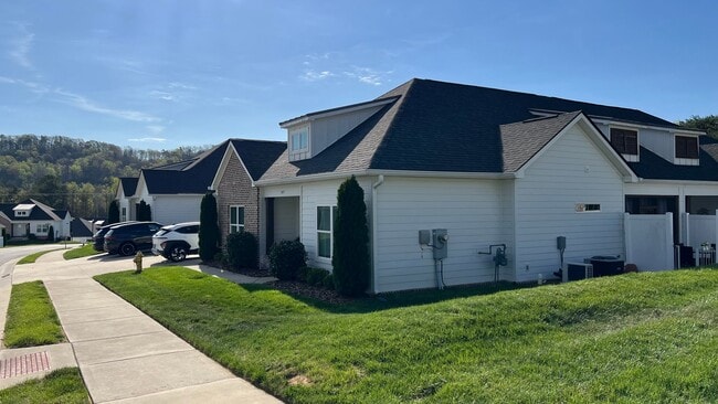 Photo - 847 Wellstone Dr