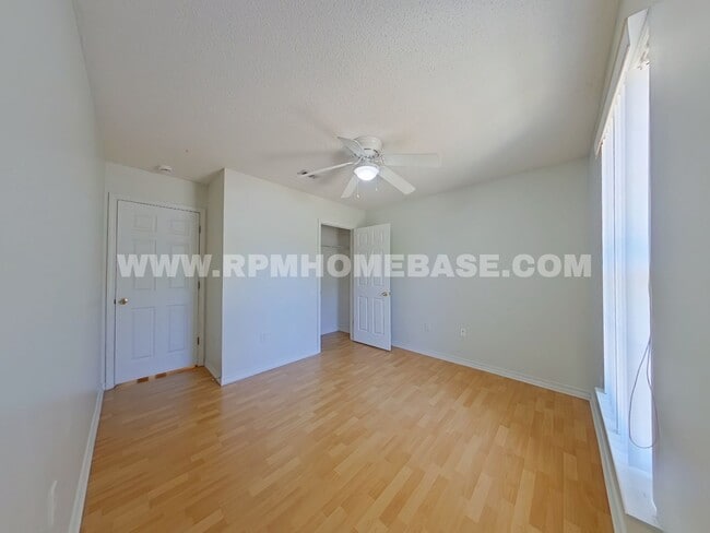 Photo - Crestview Charm: 4 Bedroom Home with Hard Floors and Fenced Yard!
