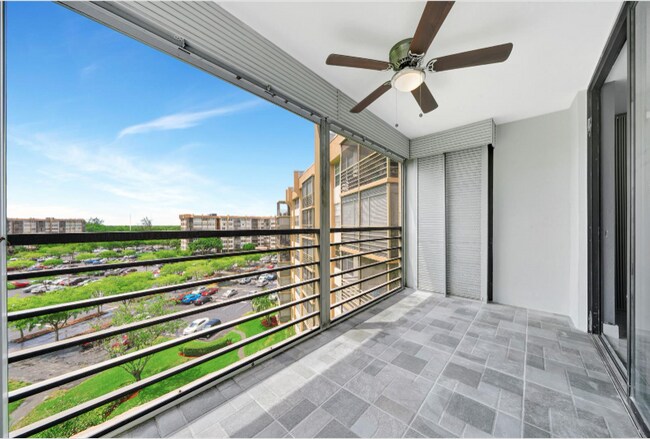 Photo - 1100 Saint Charles Pl Unit 708