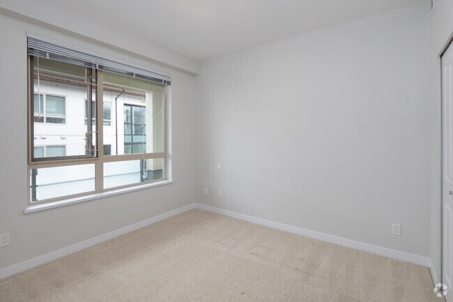 1BR + Den, 1BA - 639SF
