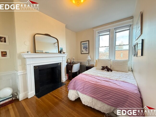 Photo - 74 Egmont St Unit 4