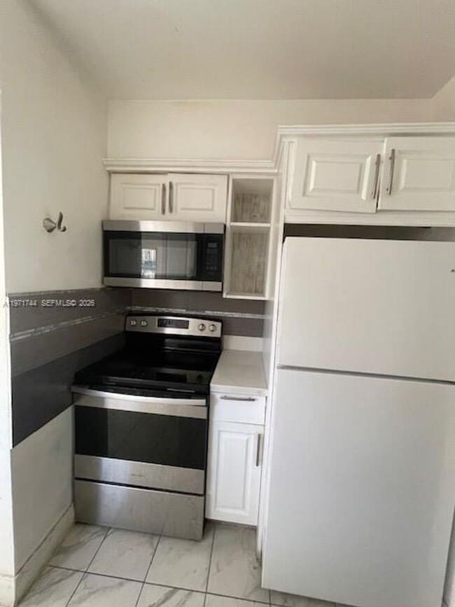 Photo - 121 NE 169th Terrace