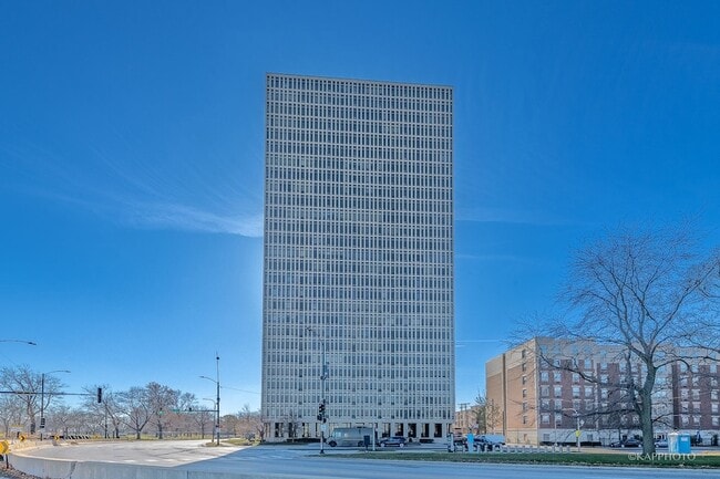 Building Photo - 6700 S South Shore Dr Unit 22B