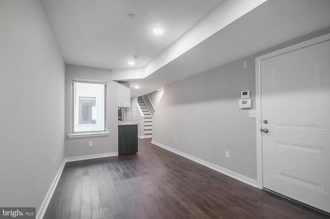 Building Photo - 1822 N Bouvier St Unit 1 Rental