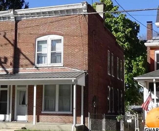 Building Photo - 3 bedroom 2 bathroom Town-home for rent in Carlisle