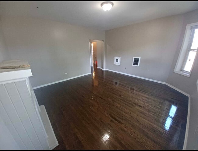 Photo - 7702 S Cornell Ave Unit 1