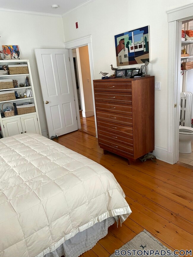 Photo - 30 Healey St