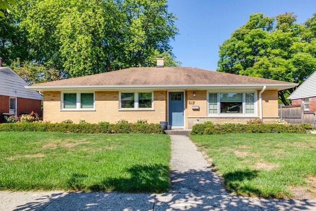 Photo - 519 Dawes St