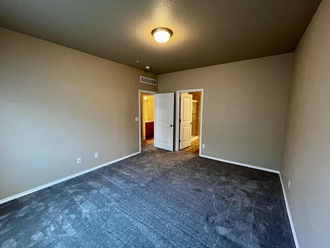 Photo - 6915 W 3rd St