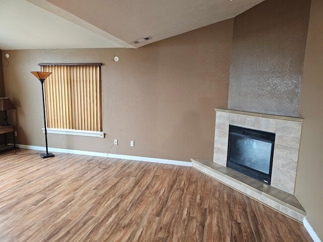 Photo - 978 SW Princeton Pl