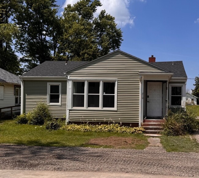 Building Photo - 210 E Charles St