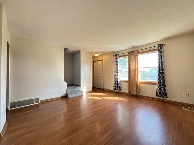 Photo - 3727 Hillcrest Rd
