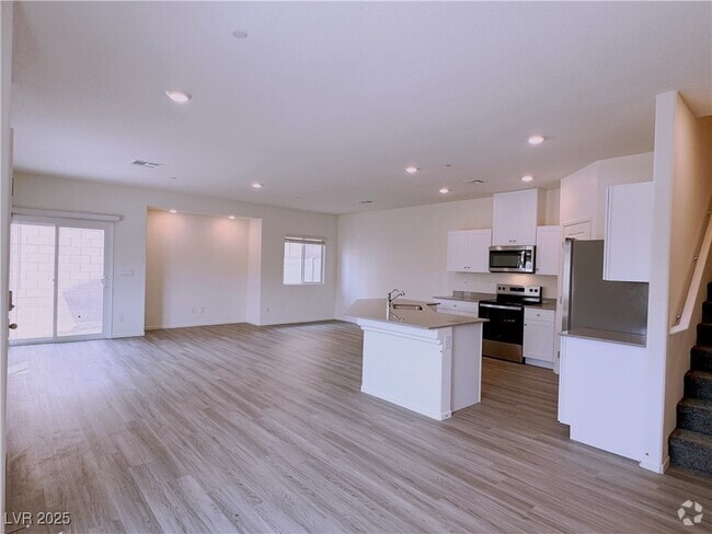 Building Photo - 7915 Pandora Sky St Rental