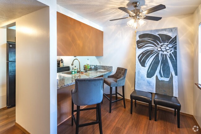 Raleigh House Apartments