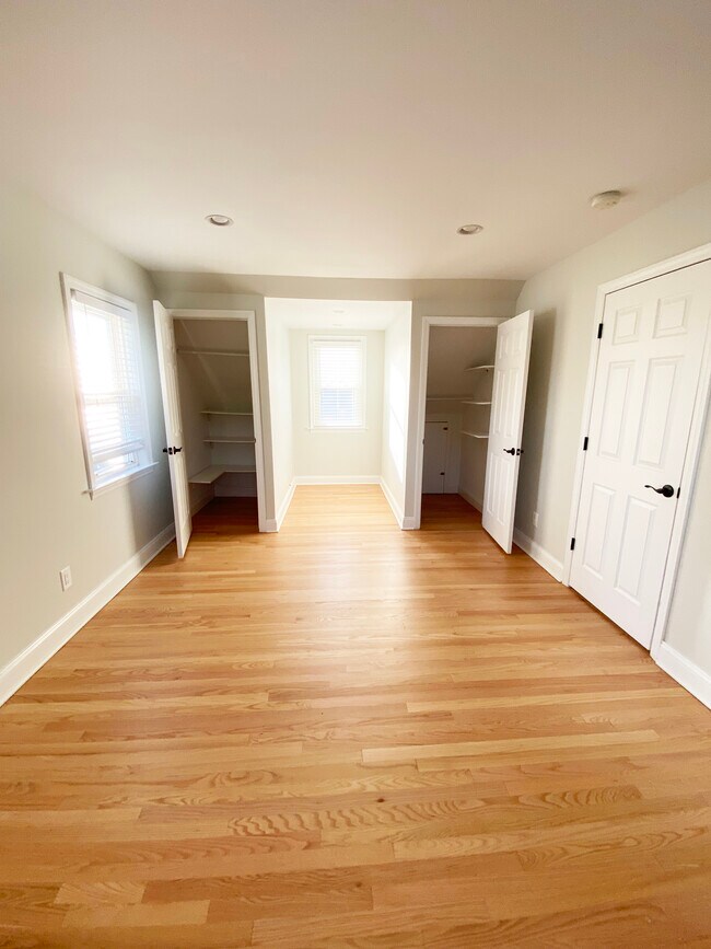 Photo - 4070 Madison Ave