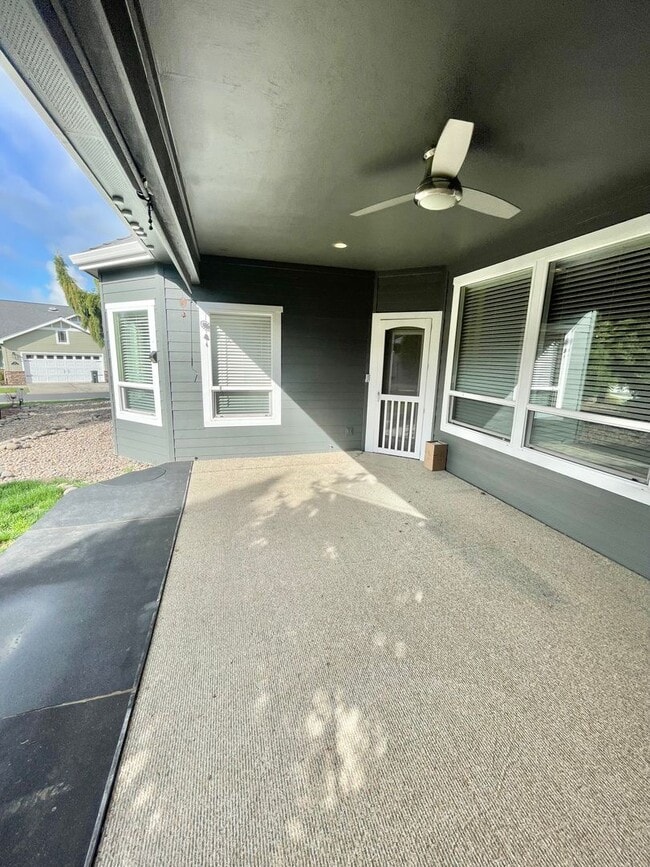 94 Skyhawk Dr