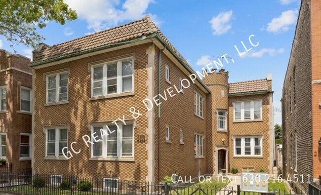 Building Photo - 2324 W 25th St