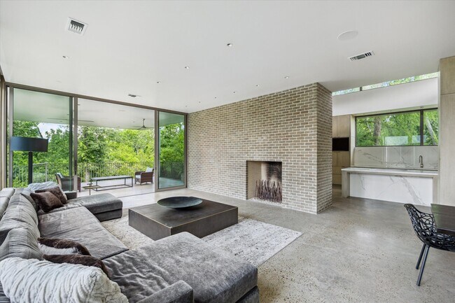 Photo - 9 Pinehill Ln