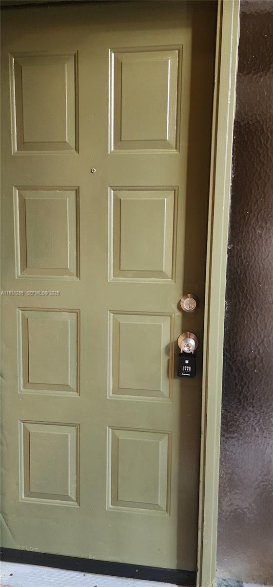 Building Photo - 3846 Coral Tree Cir Unit 3846