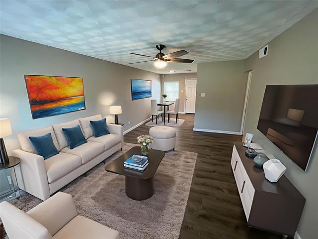 Photo - 705 Ivywood Dr