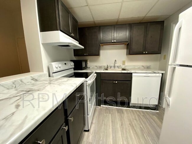 Photo - 344 Amber St