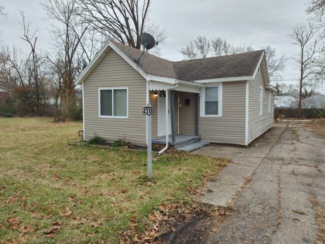 Building Photo - 4318 Nevada Ave