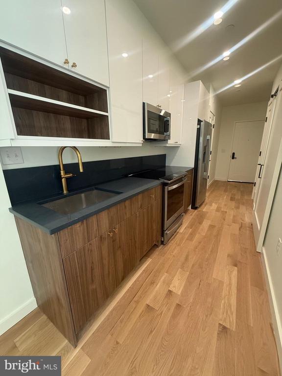 Photo - 1128 Walnut St Unit 205