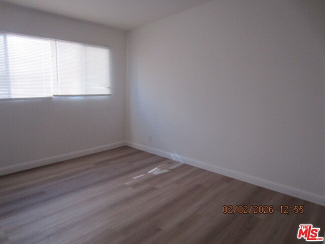 Photo - 811 S Wilton Pl