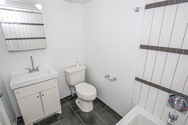 Photo - 1312 Putnam Ave Unit 1
