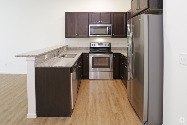 1HAB, 1BA - 876 ft² - 301 Main Street South