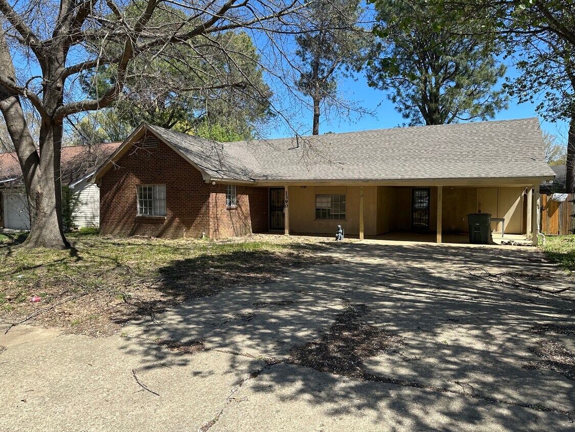 Photo - 1390 Greenland Rd (Memphis, TN)