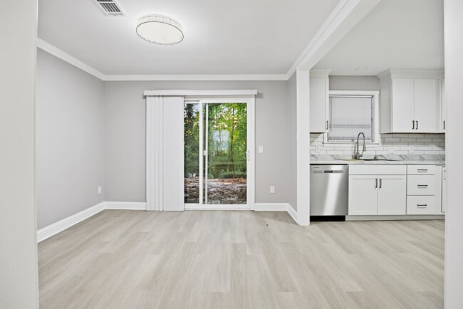 Photo - 6022 Heath Valley Rd