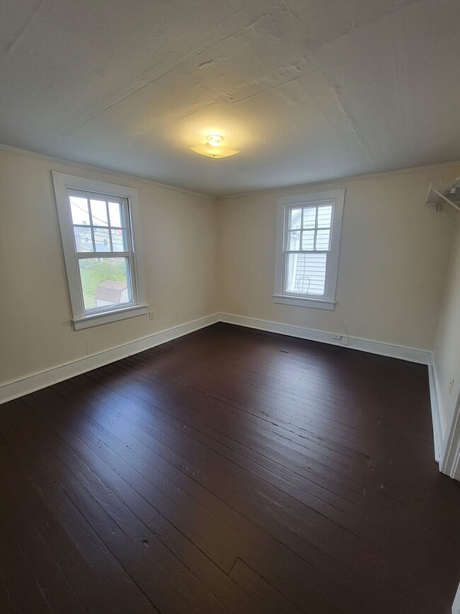 Photo - 362 Tolbert Ave