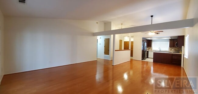 Photo - Lovely 3 Bedrooms 2 bath Home For Rent